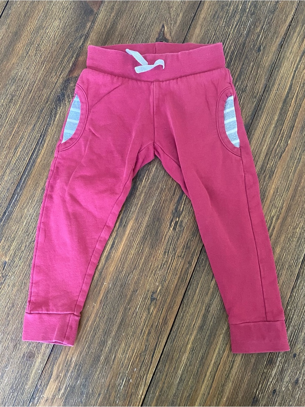 Hanna Andersson striped pocket fitted sweatpants / joggers